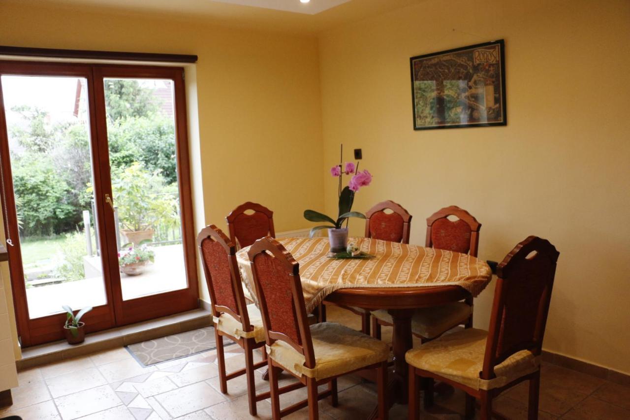 Flower Home Сентендре Экстерьер фото